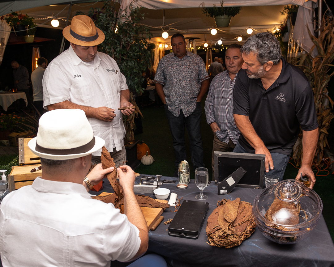 Cigar Bar and Roller